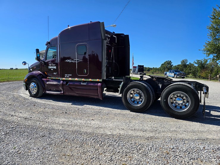 2015-peterbilt-579-image-13
