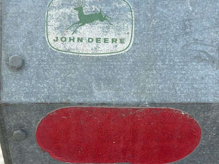 john-deere-model-b-planter-image-32