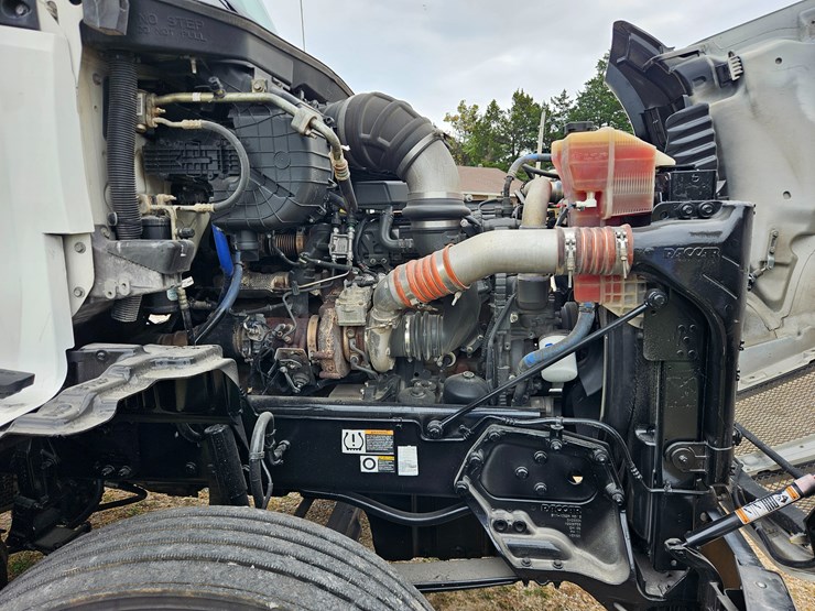 kenworth-t680-image-37