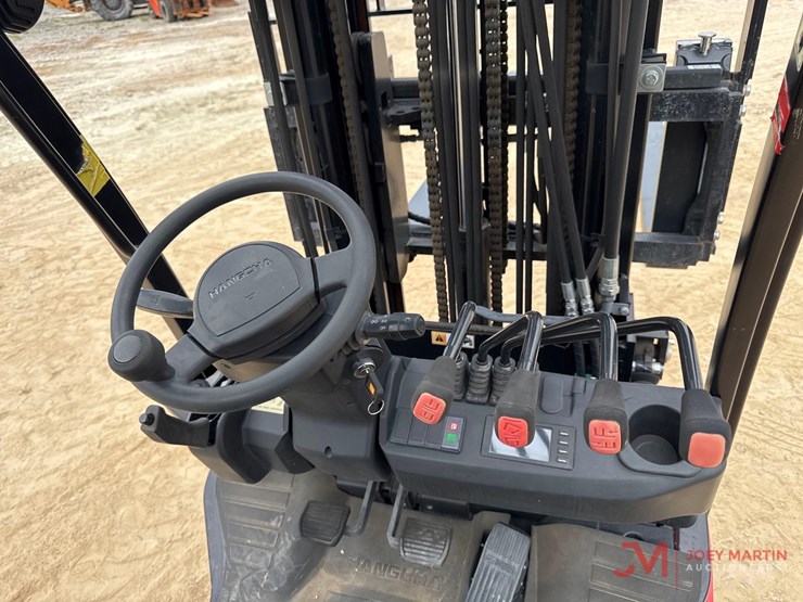 2021-hangcha-cpyd25-xw71f-c-straight-mast-forklift-image-12