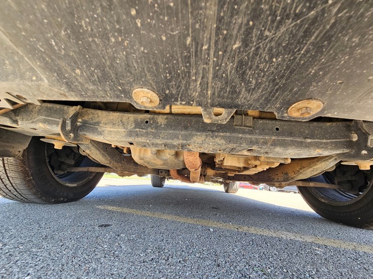 2017-ford-explorer-image-60