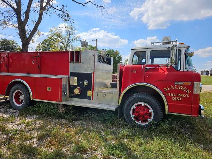 1983-ford-c800-image-3