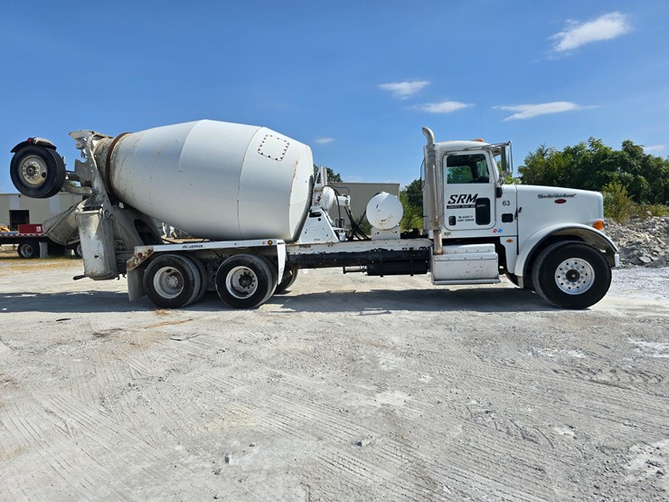 2014-peterbilt-365-image-38