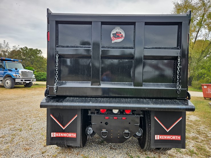 2015-kenworth-t800-image-15