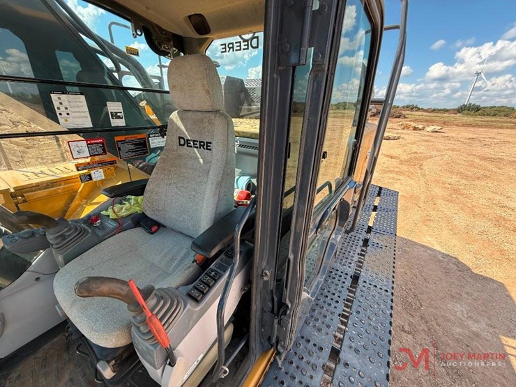2019-deere-470g-lc-image-19