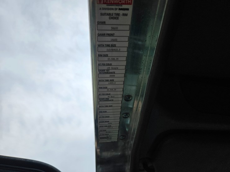 2015-kenworth-t800-image-78