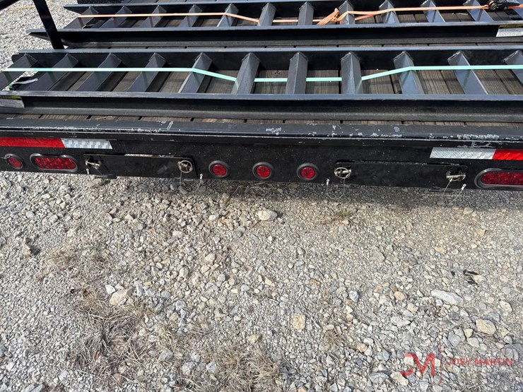 2024-custom-trailer-image-10