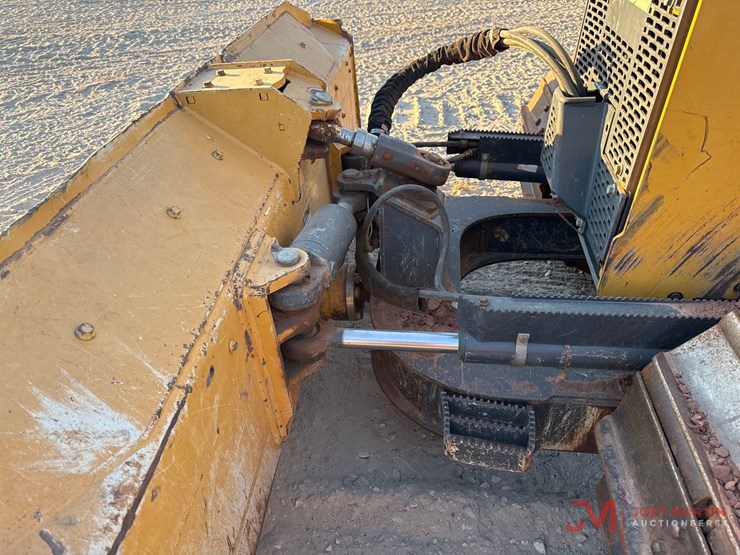2019-deere-650k-lgp-image-5