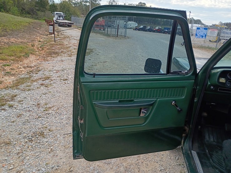 1976-dodge-ram-charger-image-31