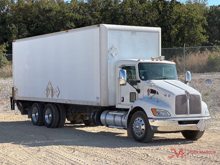 2013-kenworth-t370-image-1