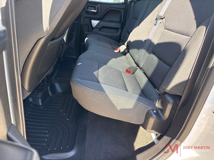 2015-chevrolet-1500-image-15