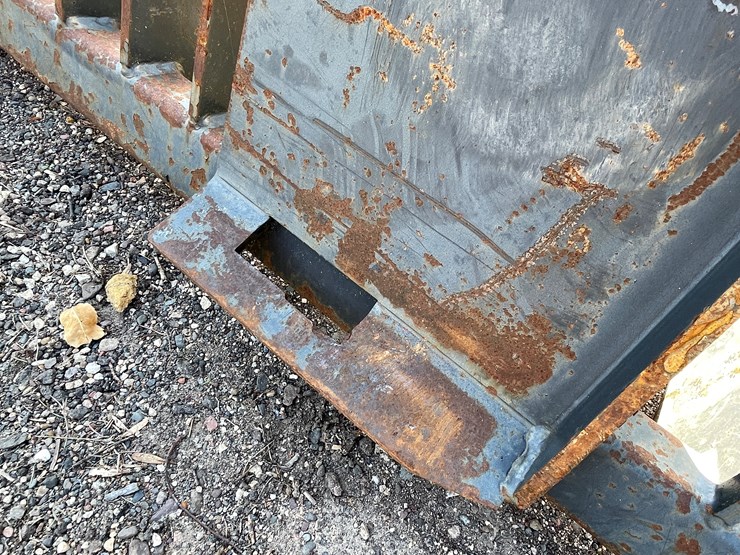#4306-•-virnig-84"-skid-steer-mount-rock-bucket-image-10