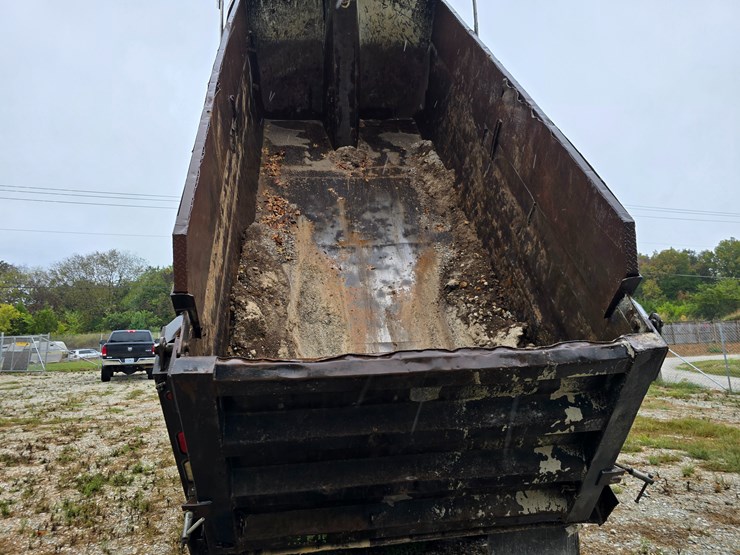 1999-sterling-l9511-image-51