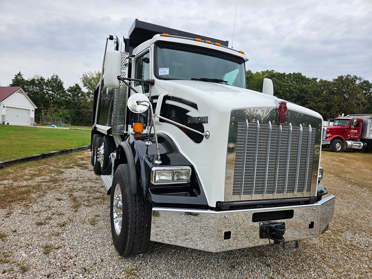 2015-kenworth-t800-image-29