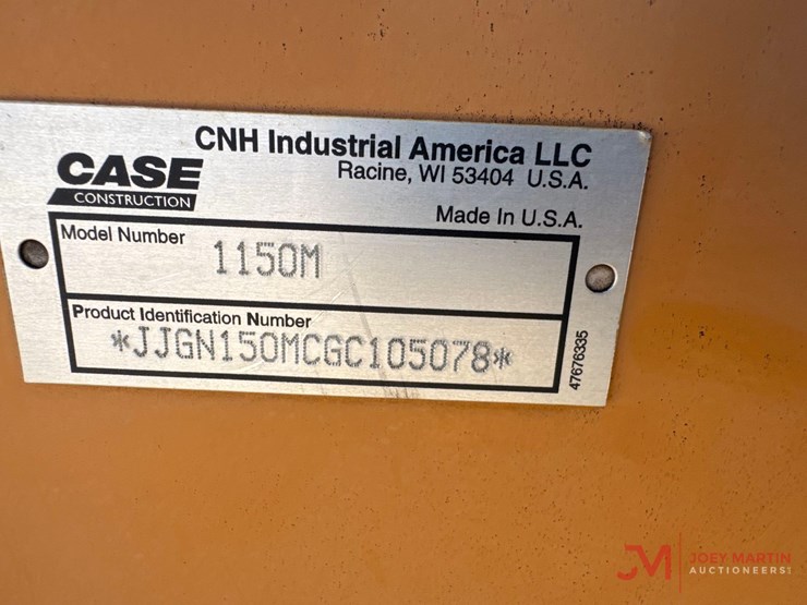2016-case-1150m-lgp-image-19
