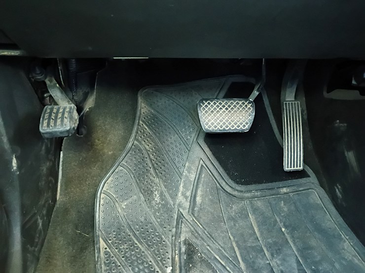 2012-chevrolet-equinox-image-49