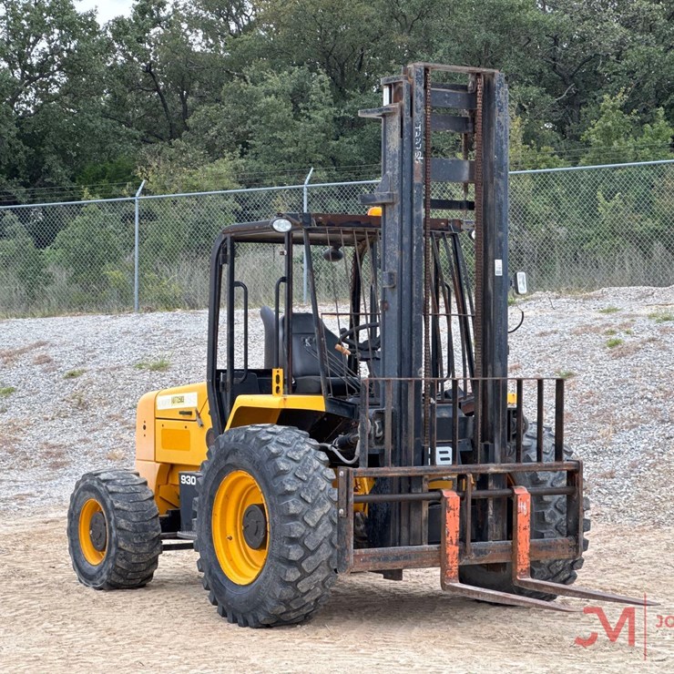 2018 JCB 930