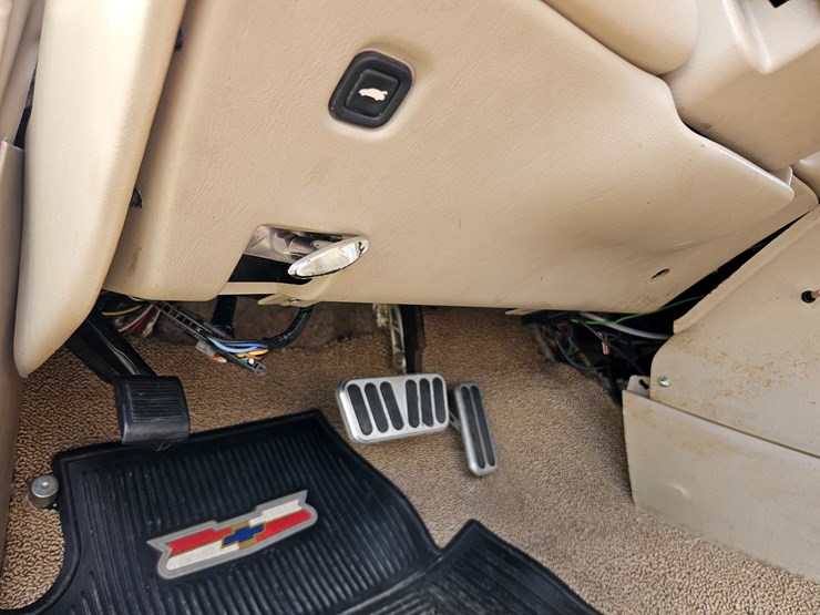 1955-chevrolet-454-image-54