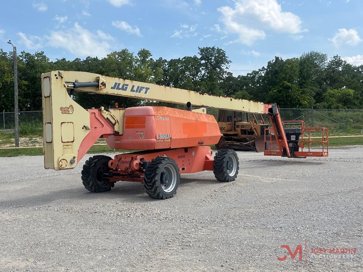2016-jlg-800aj-image-4