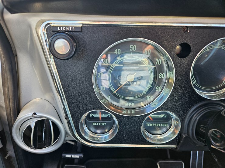 1972-chevrolet-c10-image-47