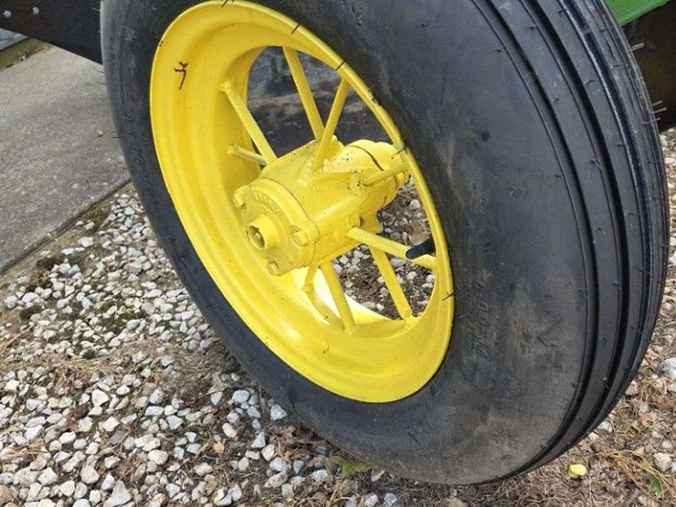 john-deere-52-image-3