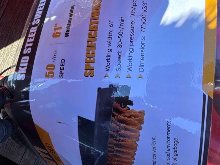 new-giyi-co-61in-hydraulic-skidloader-sweeper-model-gy-se61-image-4