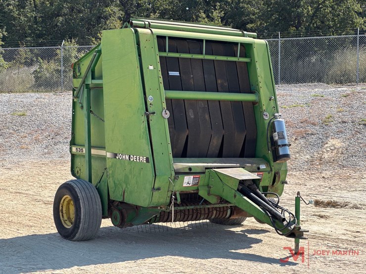 john-deere-535-image-1