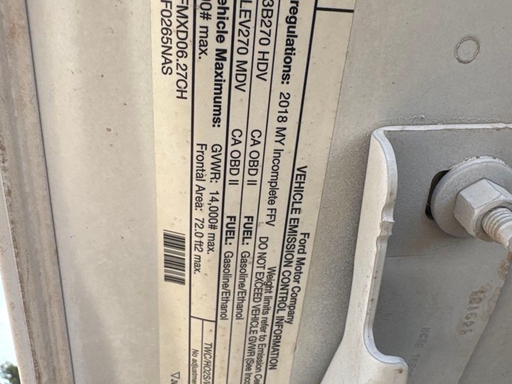 2018-ford-f350-xl-image-15