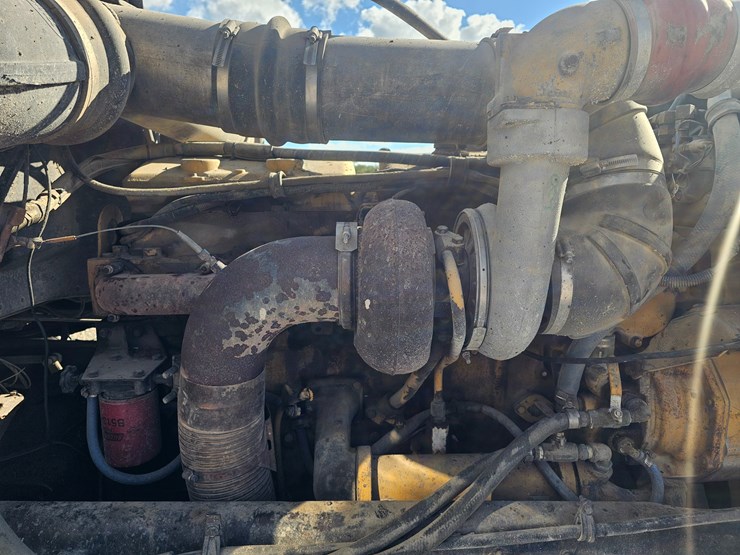 1989-peterbilt-379-image-43