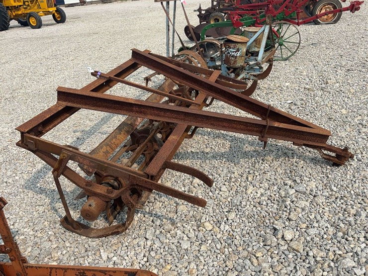 ihc-#5-stalk-cutter-image-8