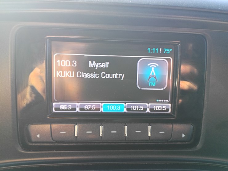 2014-chevrolet-silverado-image-46