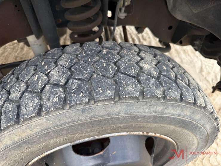 2014-ford-f550-xl-image-20