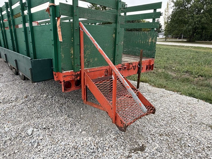 33'-trailer-image-9