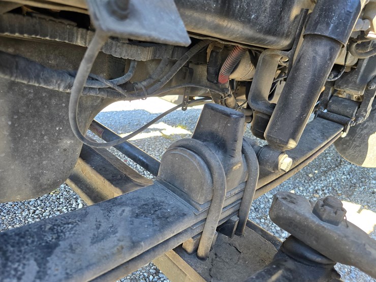 2015-peterbilt-579-image-50