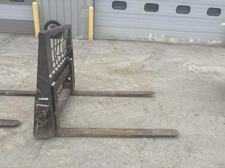 #5059-•-approx-48"-bobcat-skid-steer-forks-image-1
