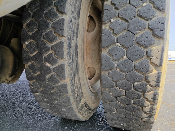 1998-ford-f700-image-73