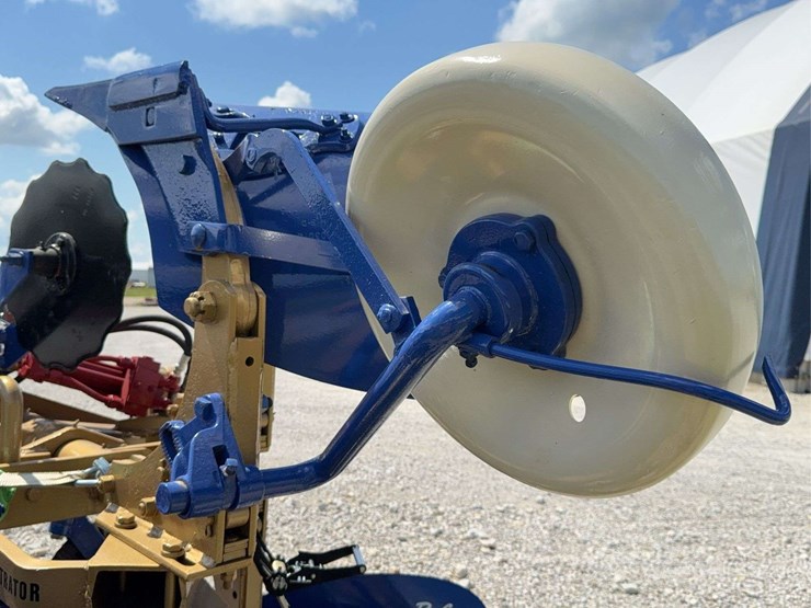 2-bottom-2-way-plow-image-29