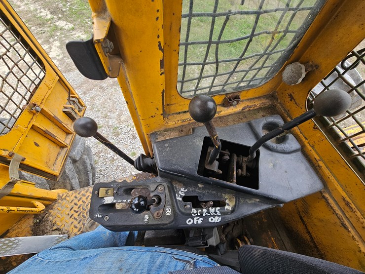 648-deere-648e-image-44