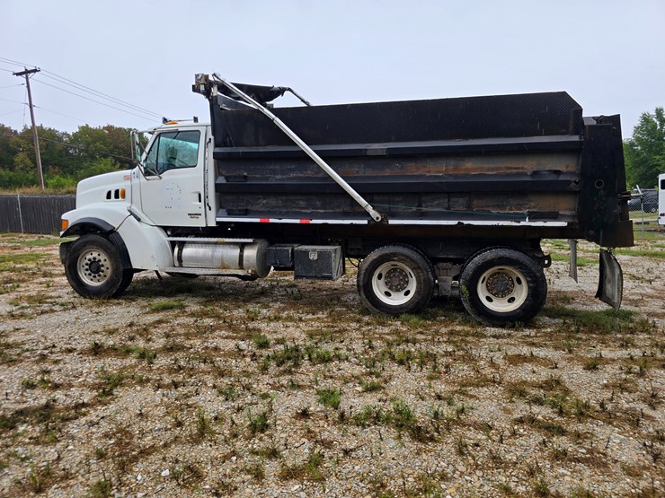 1999-sterling-l9511-image-8