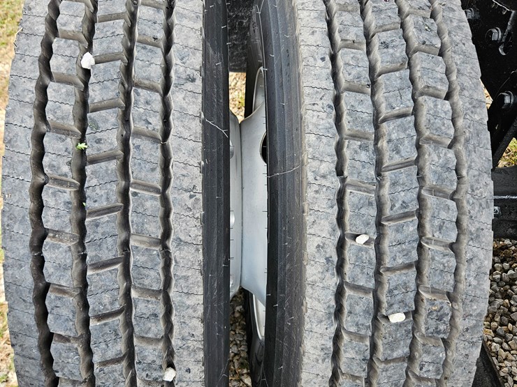 2015-kenworth-t800-image-109