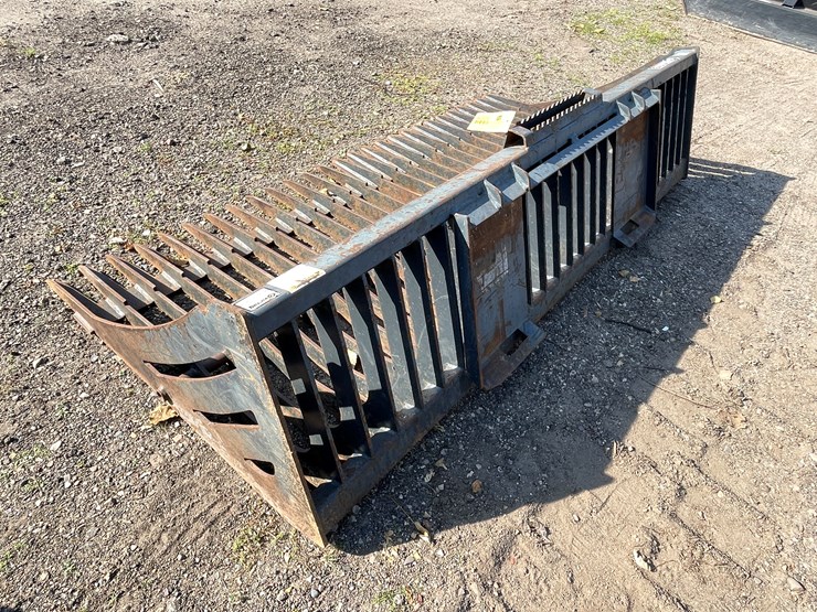 #4306-•-virnig-84"-skid-steer-mount-rock-bucket-image-13