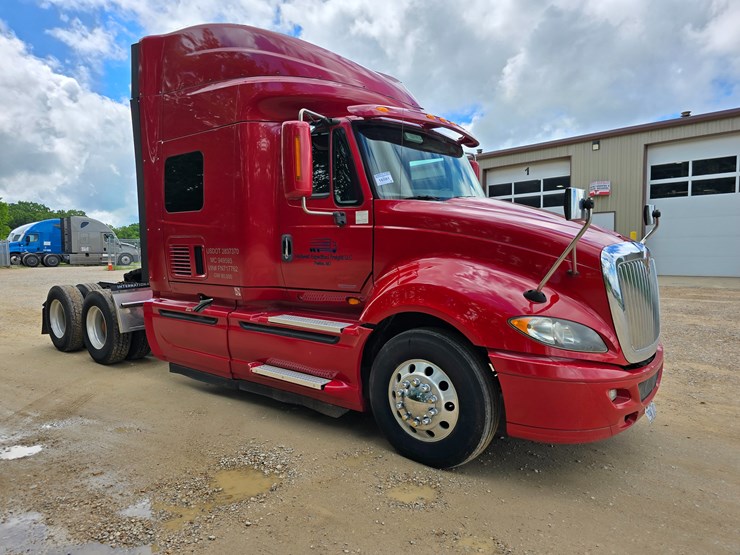 2015-international-prostar-image-32