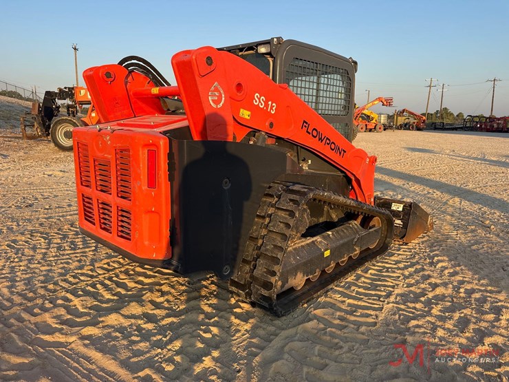 kubota-svl97-2-image-4