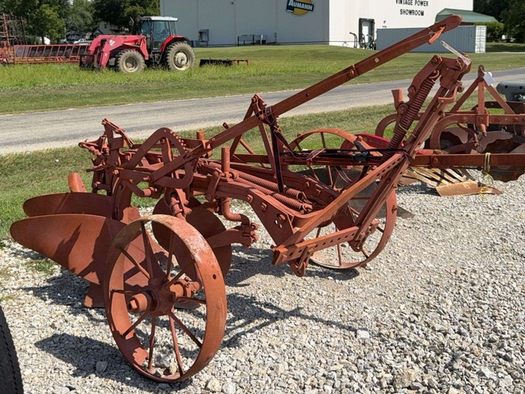 2-bottom-trip-plow-image-1