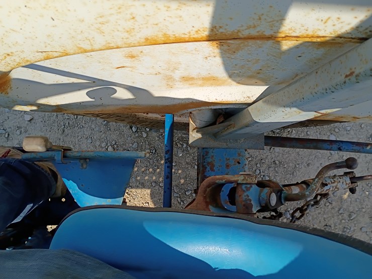 1972-ford-tractor-image-32