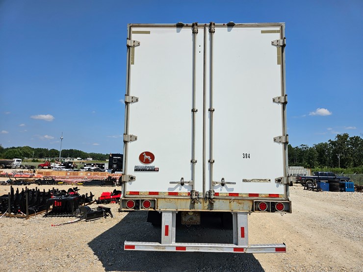 2013-great-dane-trailer-image-12