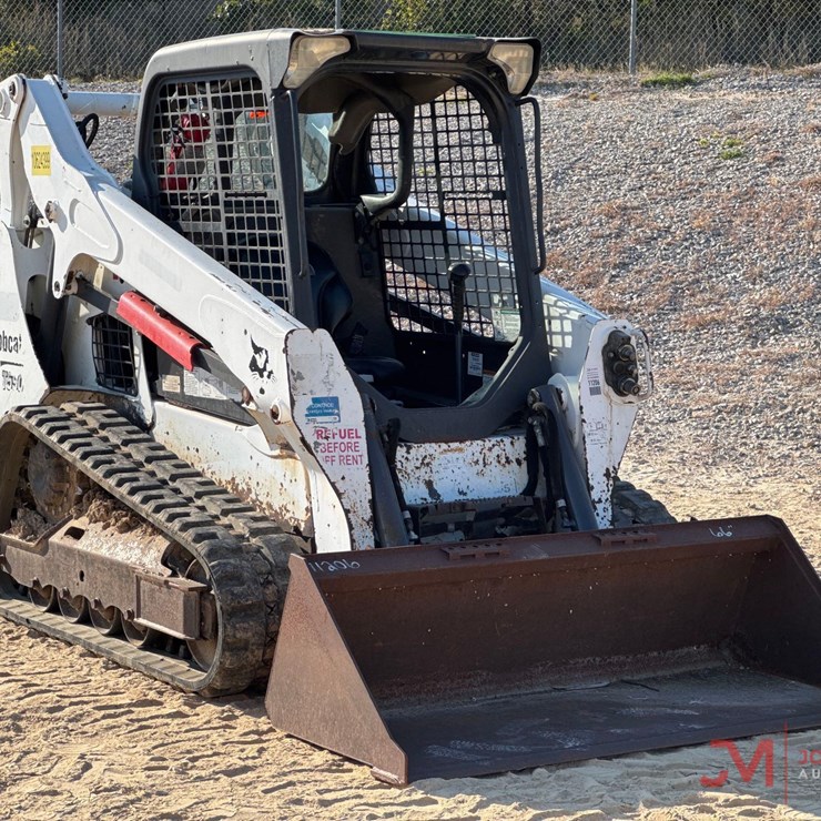 2017 BOBCAT T590