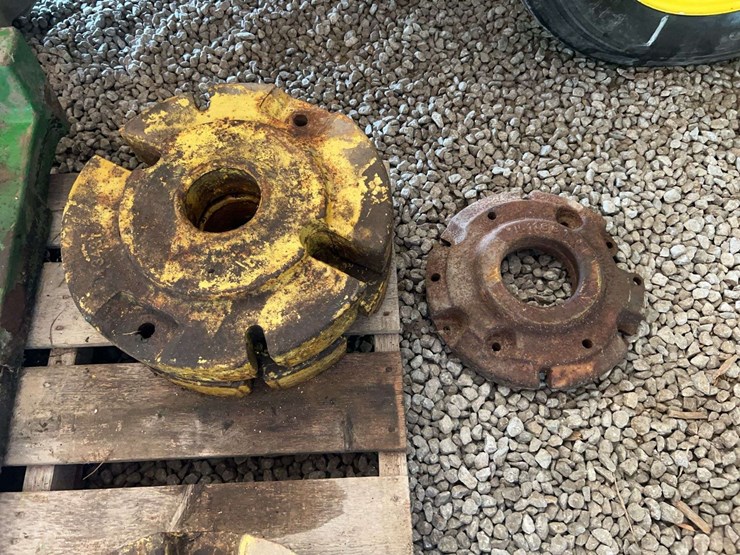 (3)-john-deere-wheel-weights-image-1