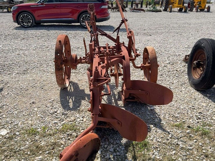 2-bottom-trip-plow-image-4