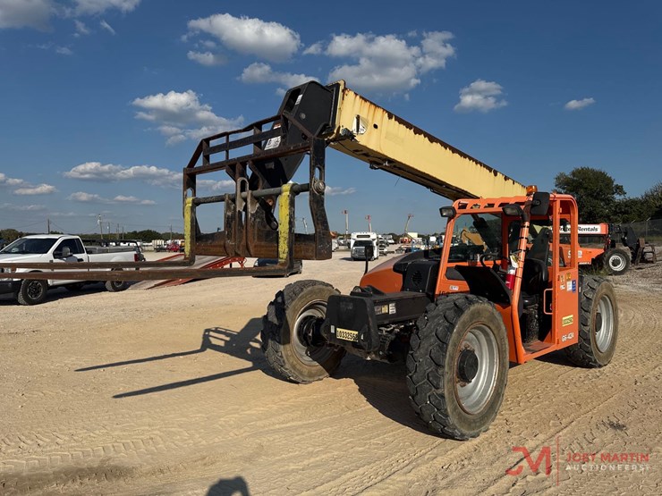 2015-jlg-g6-42a-image-4